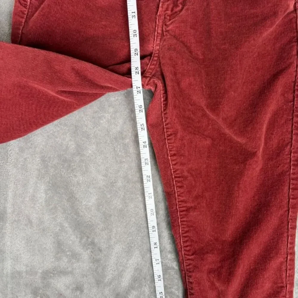 Levis soft red